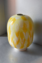 Load image into Gallery viewer, Hana Vase