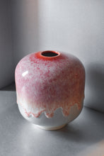 Load image into Gallery viewer, Hana Vase