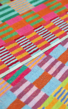 Load image into Gallery viewer, Tulip quilt guest towel duo - #102