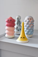 Load image into Gallery viewer, Familia