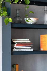 Plié Bookshelf 2 Doors