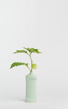 Load image into Gallery viewer, Foekje Fleur - Bottle vase #14 mint