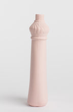 Load image into Gallery viewer, Foekje Fleur - Bottle vase #15 powder