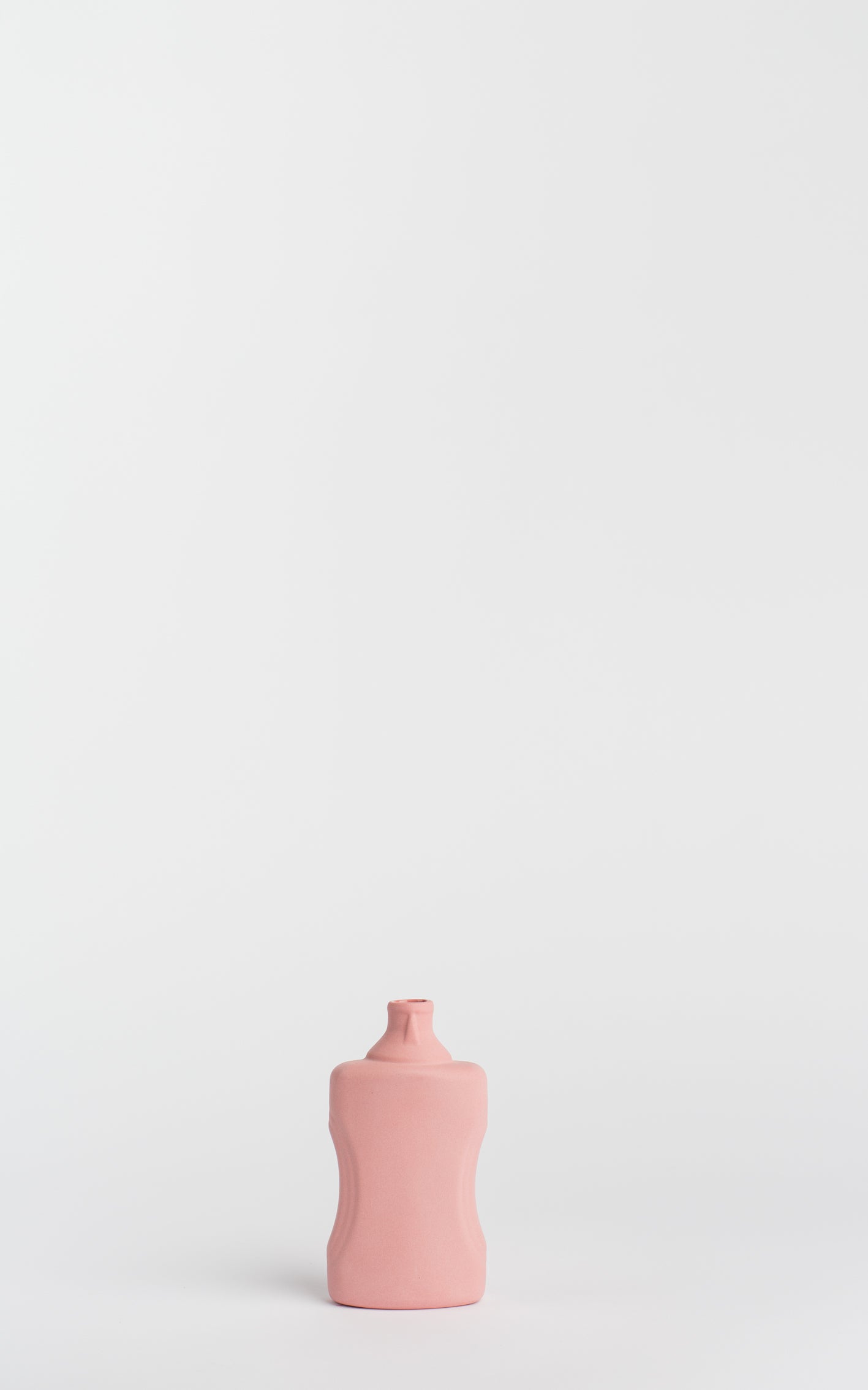 Foekje Fleur - Bottle vase #21 blush