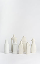 Load image into Gallery viewer, Foekje Fleur - Bottle vase #15 powder