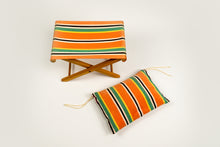 Load image into Gallery viewer, Vintage foldable chair with matching pillow