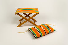 Load image into Gallery viewer, Vintage foldable chair with matching pillow